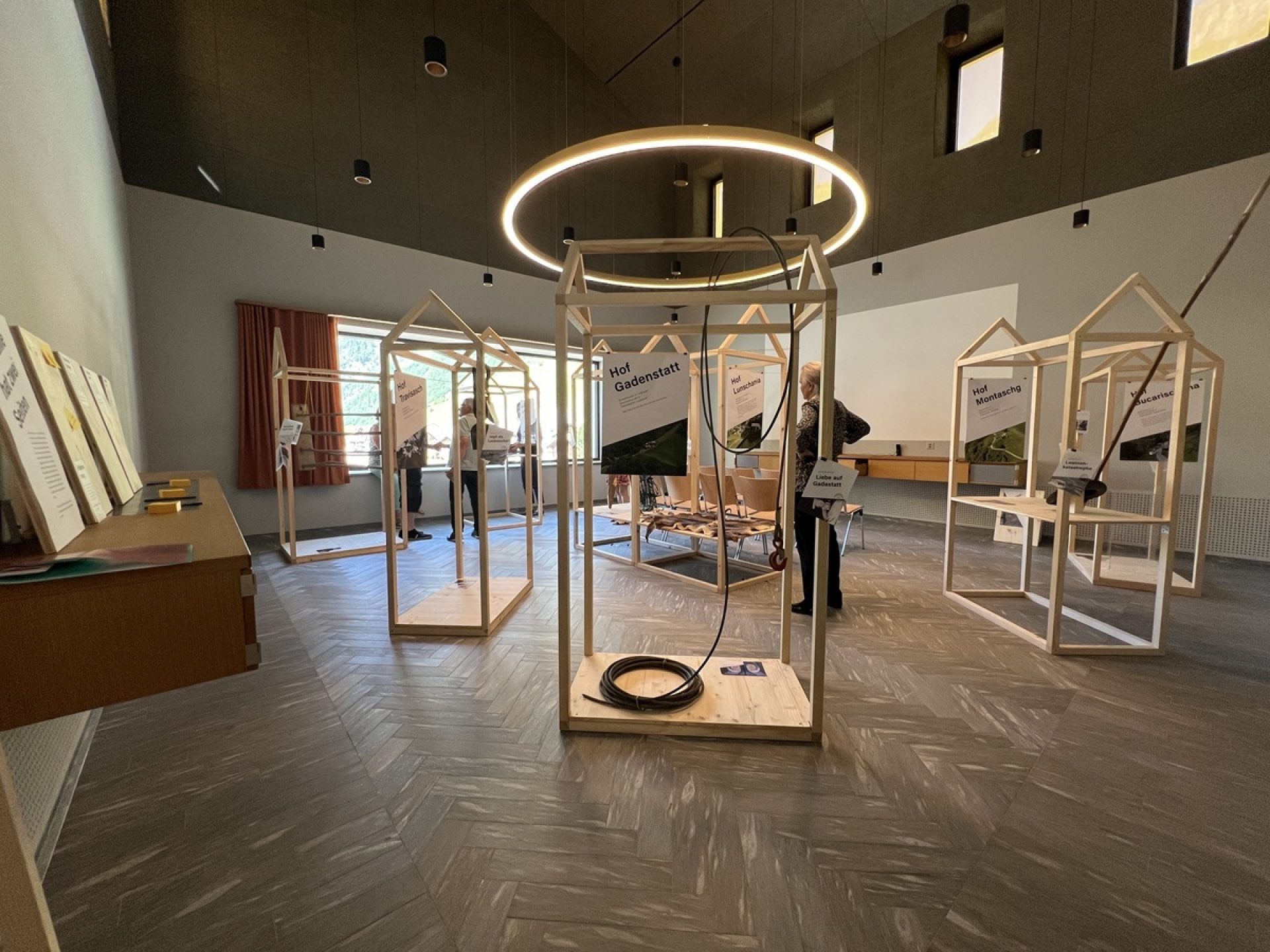 Ausstellungsraum 04 WEB